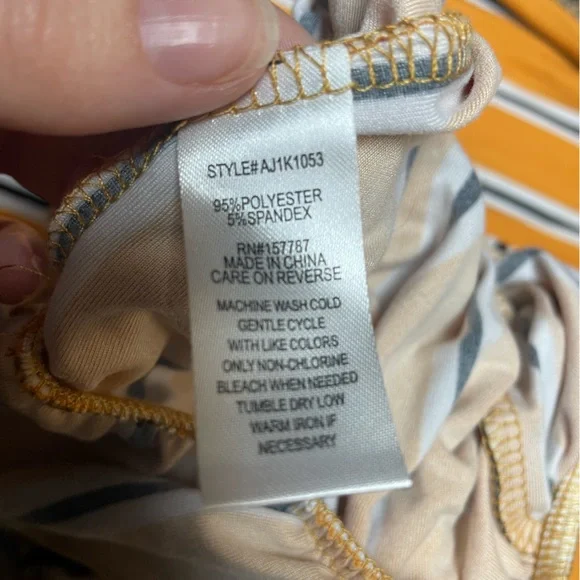 Full Circle Trends Off The Shoulder Gold Jumpsuit, Size Small - Picture 4 of 4